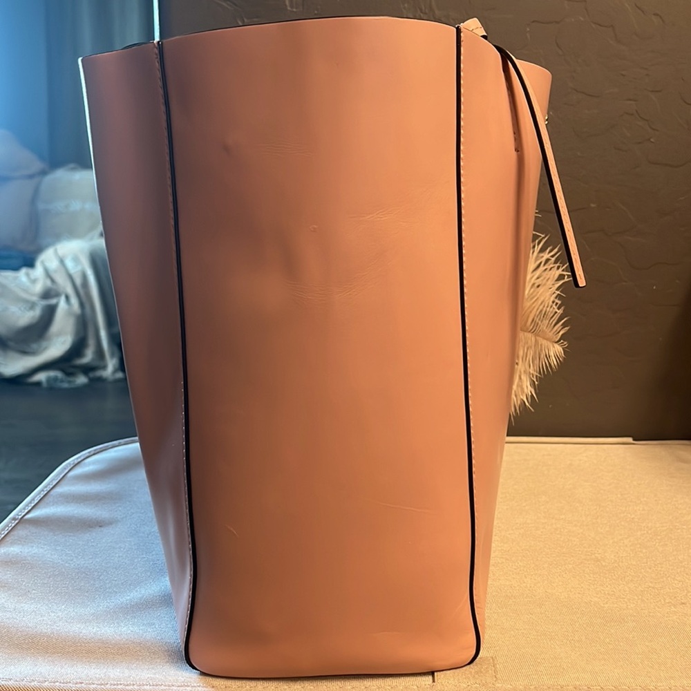 Kate Spade tote - Picture 2 of 7
